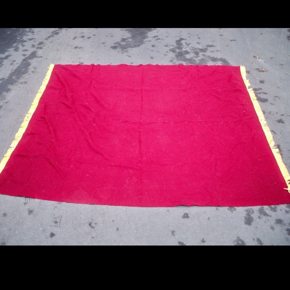 Vtg 1950s Maroon & Gold University of Minnesota Golden Gophers Letterman Blanket - Picture 7 of 8